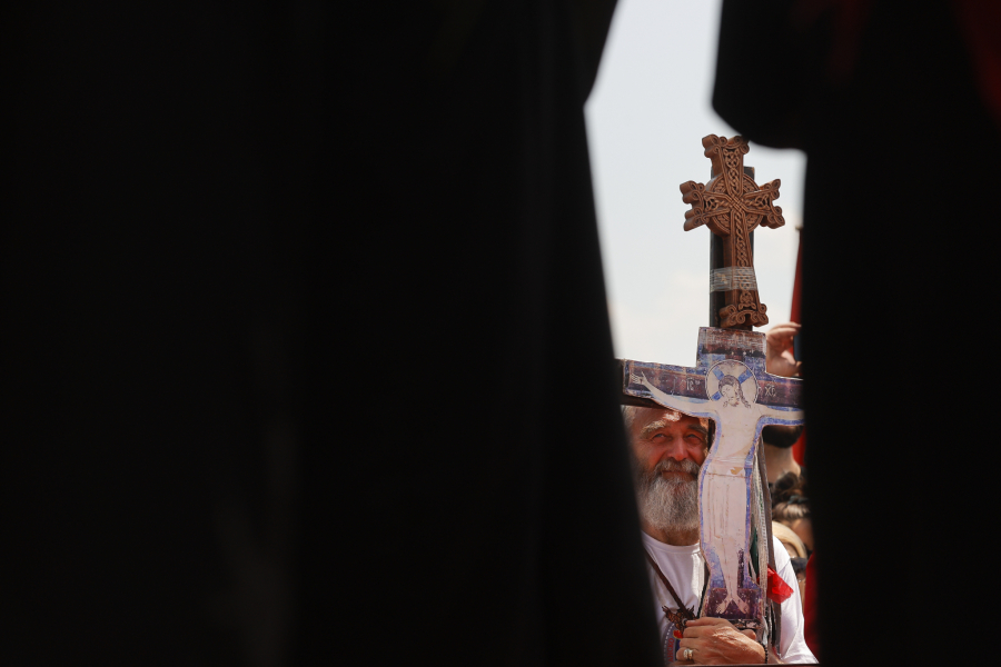 IZ MOSKVE STIGLO UPOZORENJE ZA KRIVOKAPIĆA! Očekujemo da potpišete!