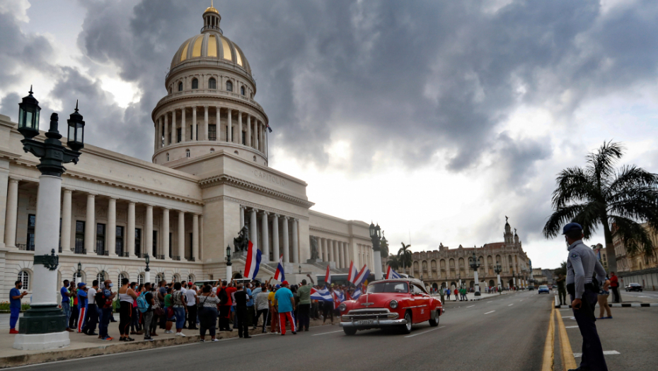 BAJDEN SE PRAVI NEVIN! Američki predsednik progovorio o protestima na Kubi, Havana zna ko je organizator!