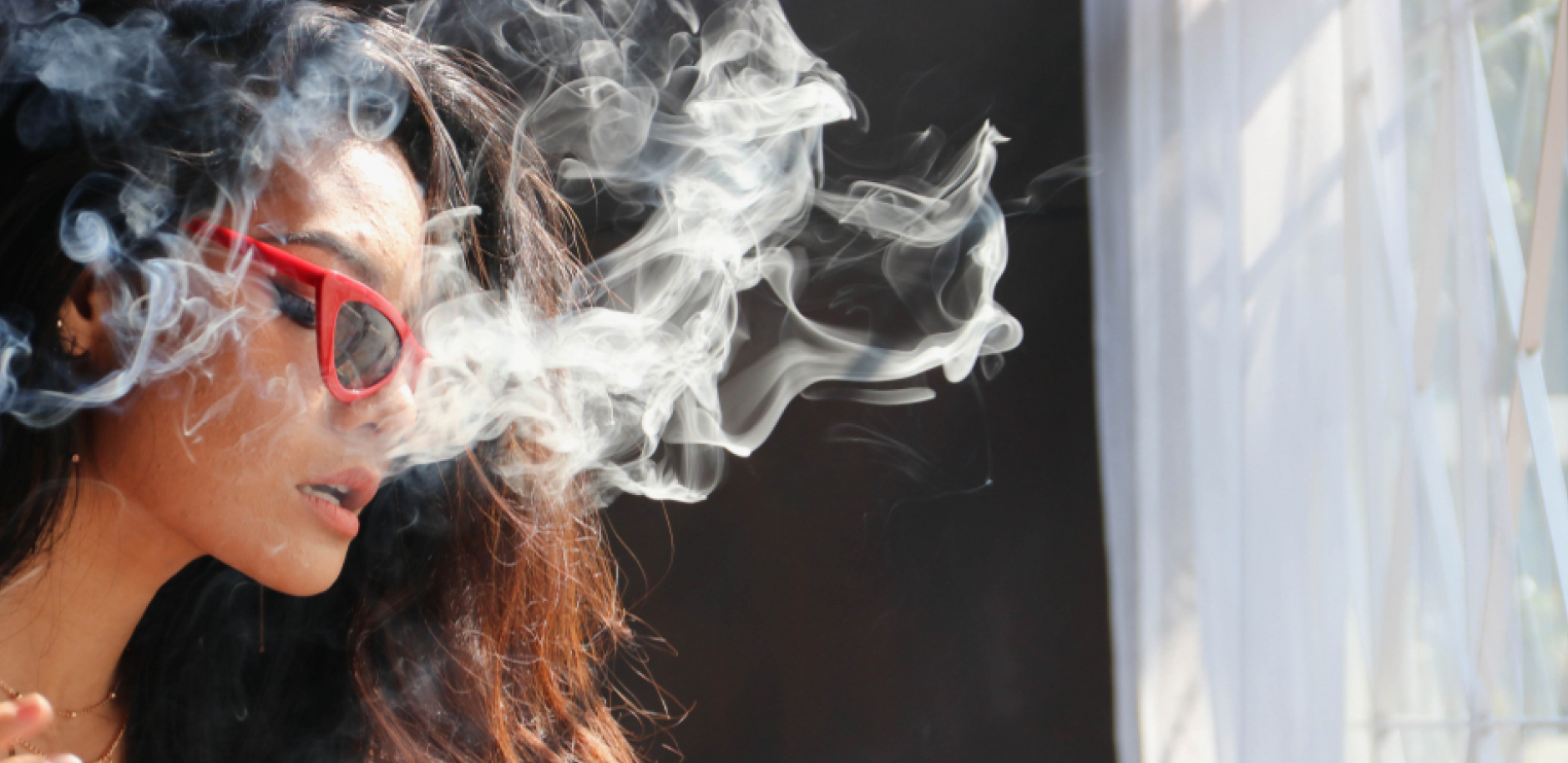 ŠOKATNI PODACI Svaki peti tinejdžer u Srbiji puši!