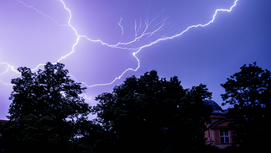 TEMPERATURA IDE U CRVENO Meteorolozi najavljuju tropske vreline, samo ove krajeve čekaju pljuskovi s grmljavinom