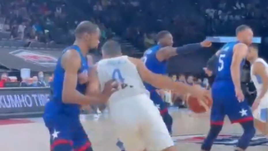 DOMINIRA I U PETOJ DECENIJI! Skola na fantastičan način "prodao" fintu Durantu!