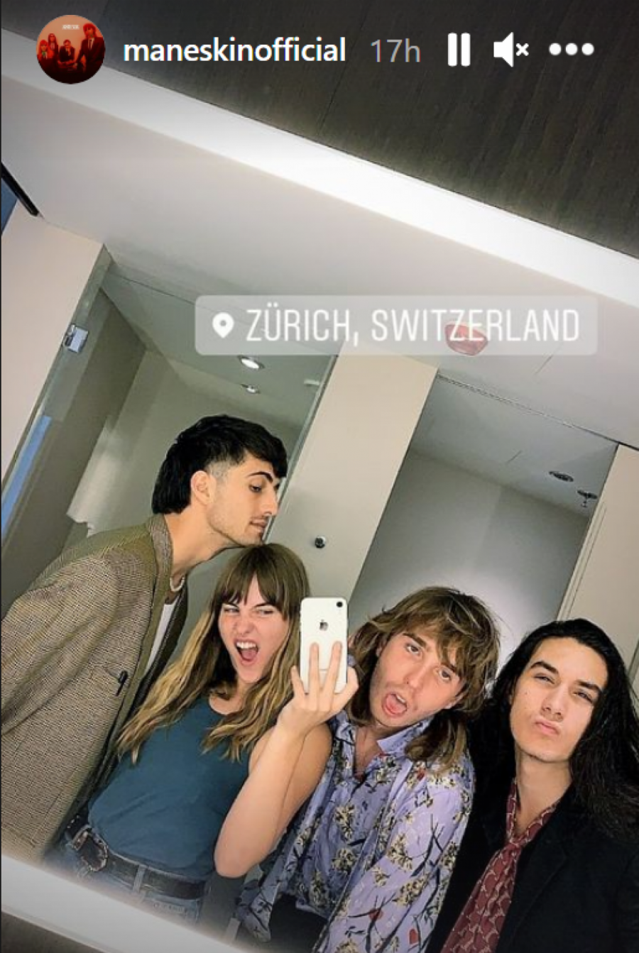 ŽENE U SUZAMA ZBOG POTEZA NAJPOPULARNIJEG ITALIJANA Damiano se ošišao, pa obukao brushalter! (FOTO)