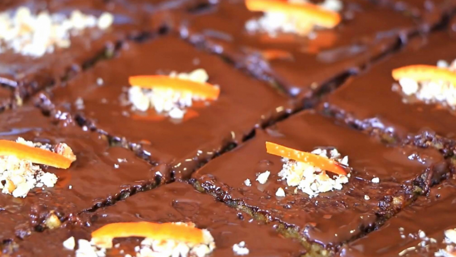 Bez brašna: Kolač sa džemom i čokoladom