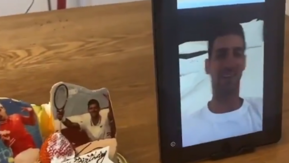 ON LOŠ DEČKO? Nole još jednom pokazao kakav je car, oduševio klinca - JAPANSKOG ĐOKOVIĆA! (VIDEO)