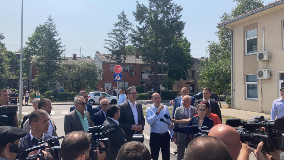 Predsednik Srbije Aleksandar Vučić prisustvuje danas otvaranju Zdravstvene stanice Borča u okviru Doma zdravlja "Dr Milutin Ivković" Palilula.