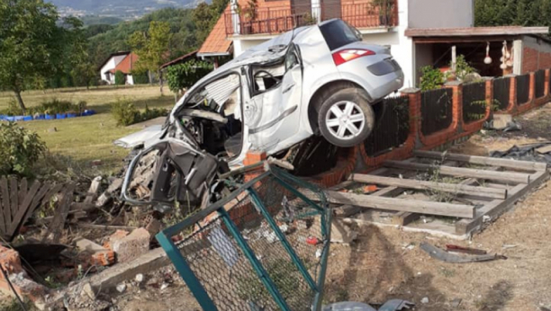 STRAVIČNI SNIMCI SA MESTA NESREĆE U KOJOJ JE POGINUO VUK (17) Ukleto mesto - pre 20 godina ovde je poginulo dvoje mladića (VIDEO)