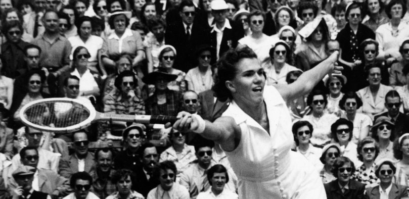 TUŽAN DAN ZA TENIS! Preminula legendarna Širli, osvojila je sve grend slemove u obe konkurencije!
