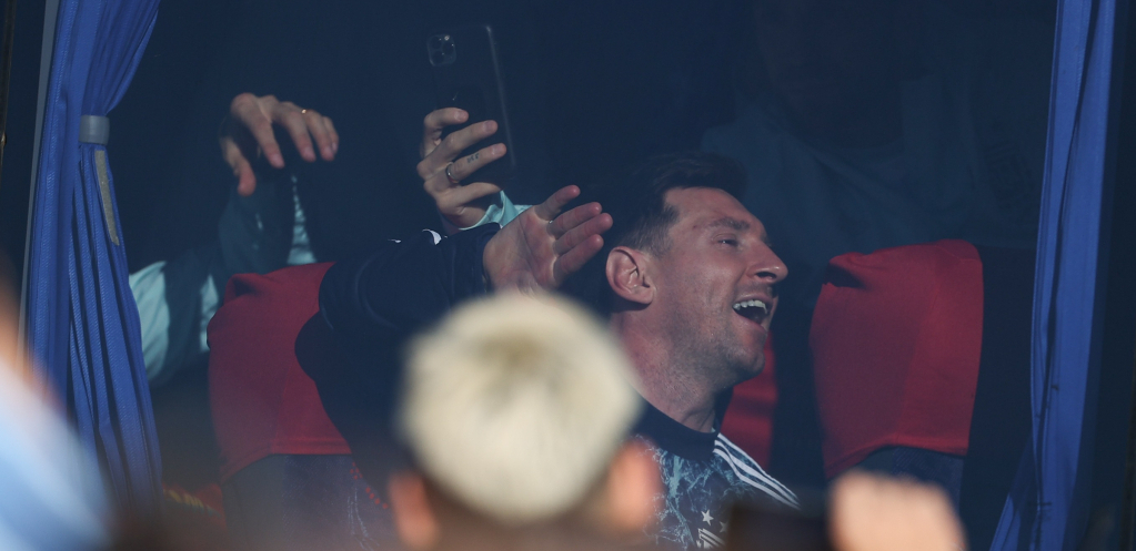 RONALDO SVRGNUT SA TRONA Čarobnjak s loptom postavio je najpopularniju objavu na Instagramu ikada