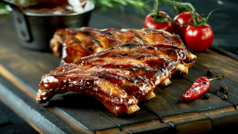 JELO ZA PRAVE GURMANE: Najukusnija svinjska rebra sa suvim šljivama!