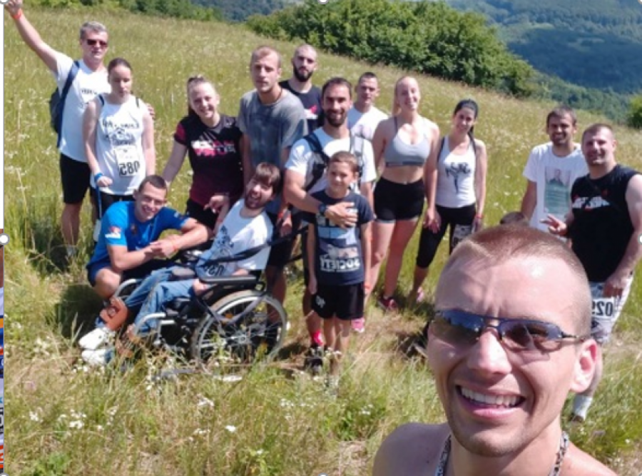 GLAVNI CILJ TRKE JE OSMEH! Grifin na maratonu 