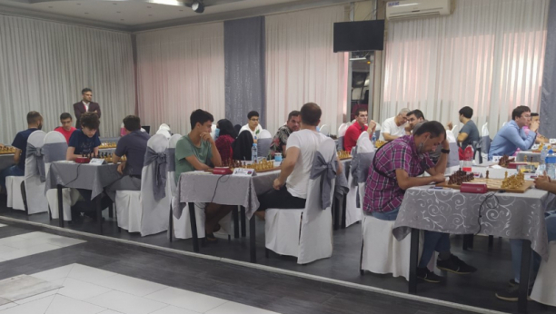 MAHAMAD MURADLI OSVOJIO PARAĆIN OPEN Erigaisi drugi, sjajan finiš Anaberdijeva za plasman na treće mesto!