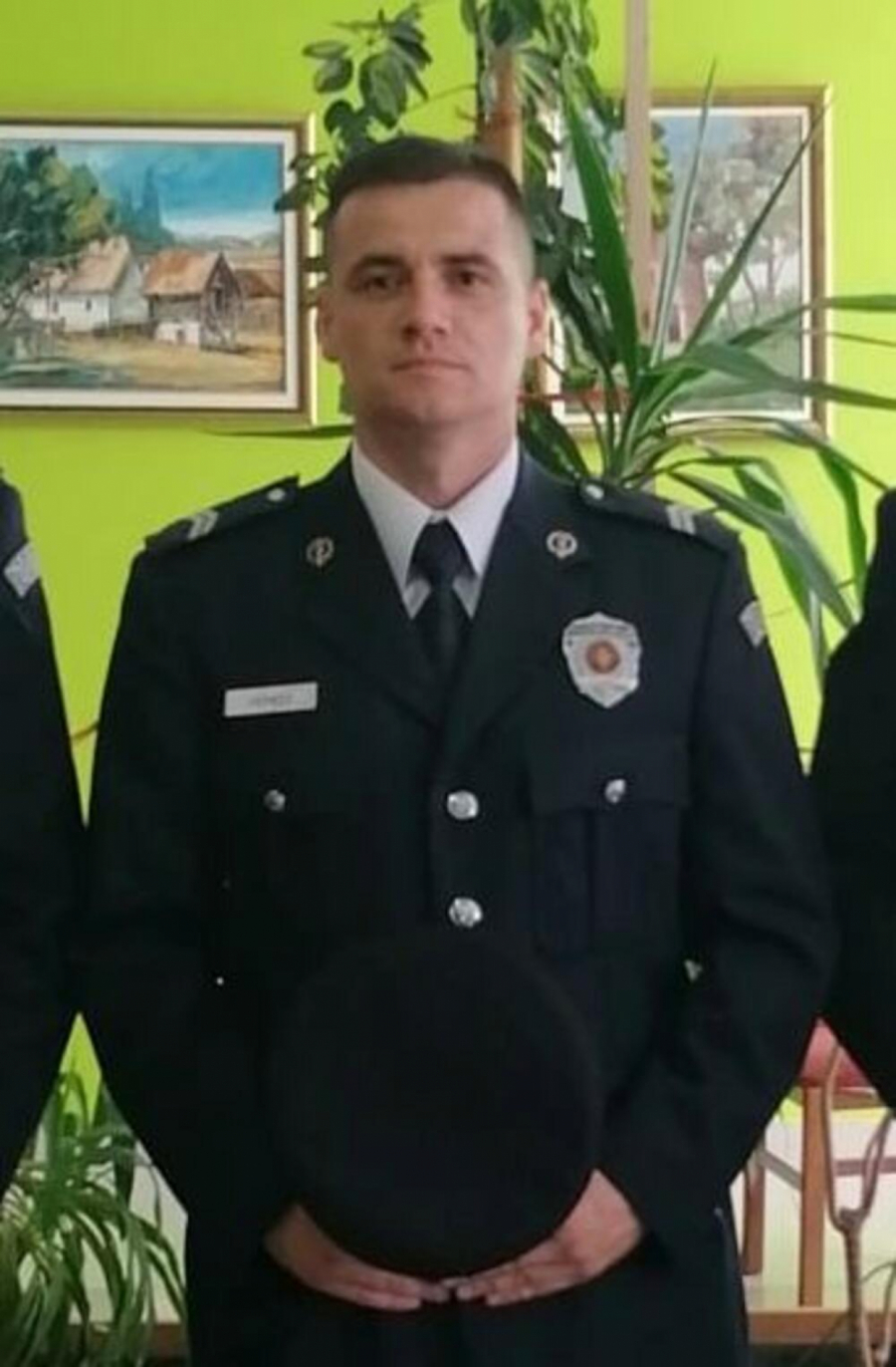 HEROJSKI PODVIG NA TISI Nije davao znake života, ali se Mićo i Nikola nisu predali, vratili ga iz mrtvih!