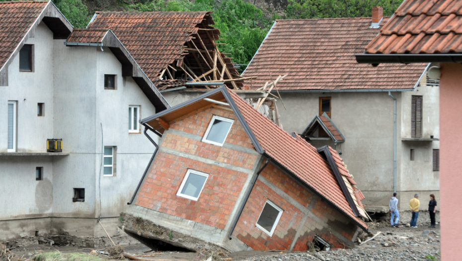 SRBIJA PODIGLA NIVO ODBRANE OD POPLAVA Evo šta da radite ako dođe do izlivanja reka (DETALJNO UPUTSTVO)