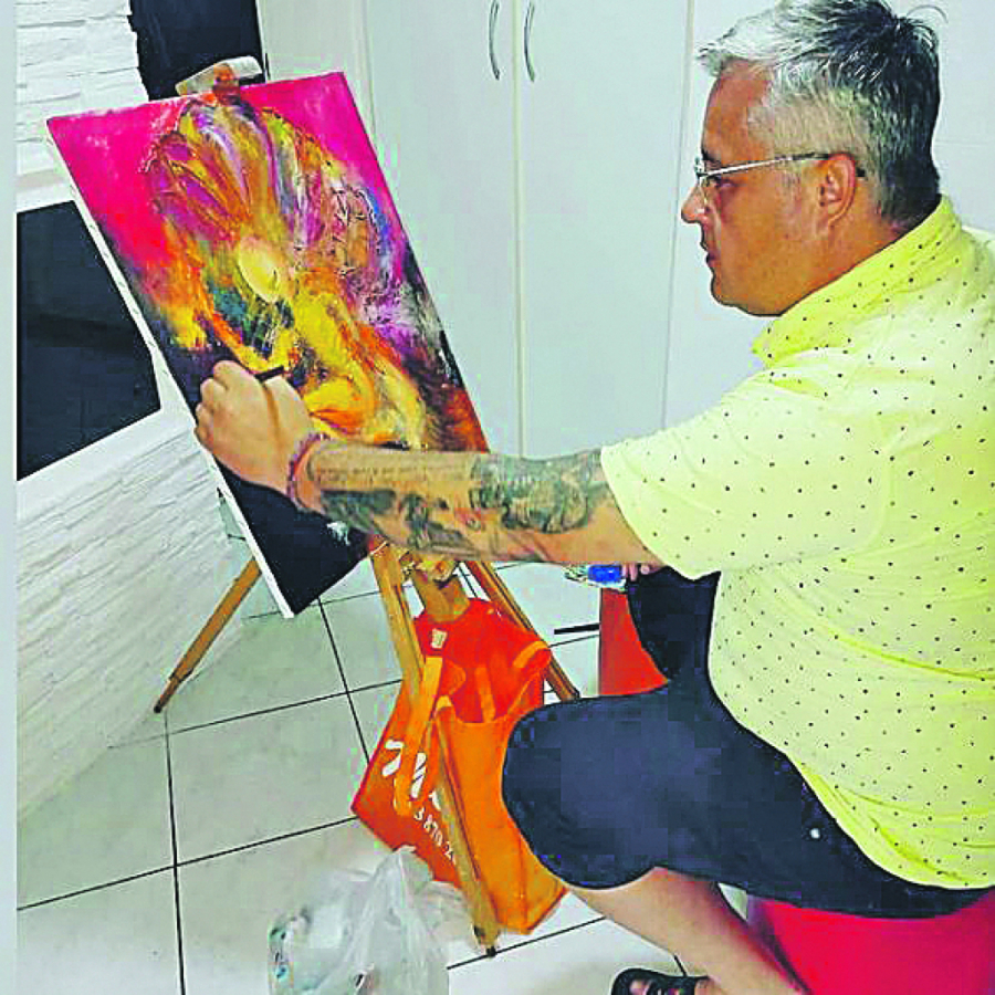 Sećate li se Nemanje Nikolića, sada je neprepoznatljiv, nabacio je kilograme i postao slikar