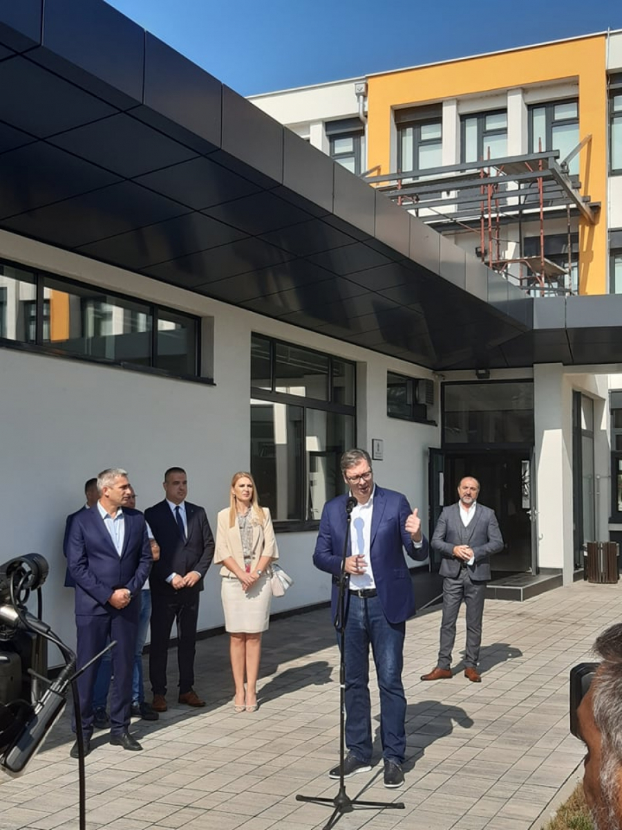 PREDSEDNIK SRBIJE POSETIO DESPOTOVAC, REKOVAC I PARAĆIN Vučić najavio veliki preokret! (VIDEO)