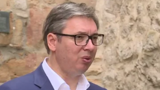 VUČIĆ U MANASTIRU MANASIJA Predsednik poslao poruku Srbiji sa mesta na kom se stvarala istorija