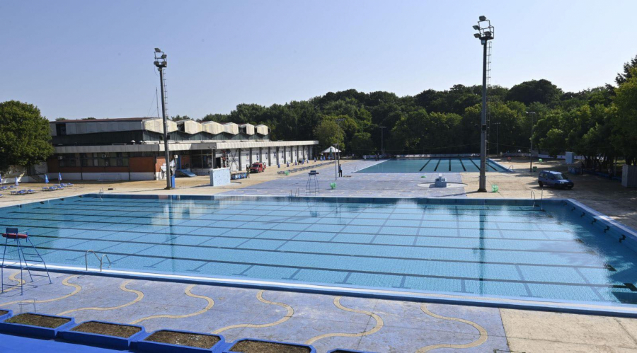 NOVČANIK MORA BITI PUN Sezona na kupalištima u jeku, za dan na bazenu vam treba bar 750 dinara!