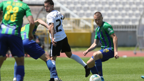 BACIO ŠTAKE POSLE PET DANA! Lakčević otkrio kako teče oporavak od teške povrede kolena!