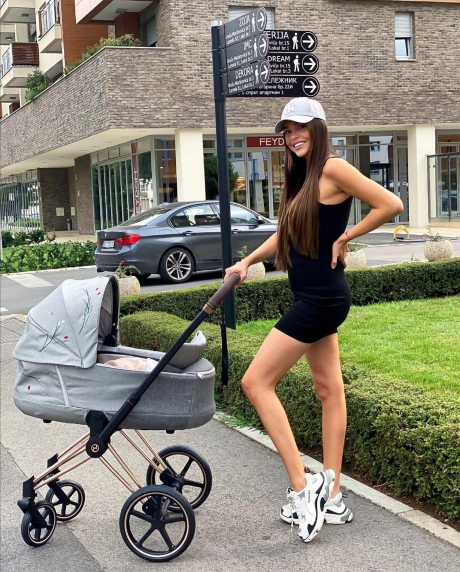 BOMBA! Evo kako izgleda Šaulićeva snajka mesec dana nakon porođaja