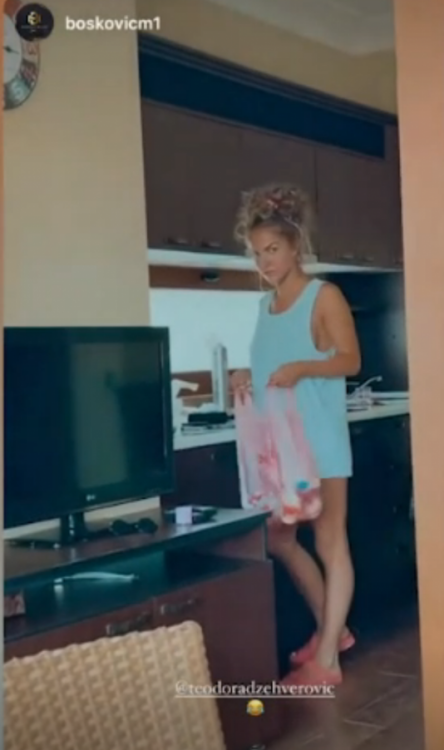 NENAŠMINKANA I ČUPAVA! Evo kako izgleda Teodora Džehverović kada je kamera ne snima