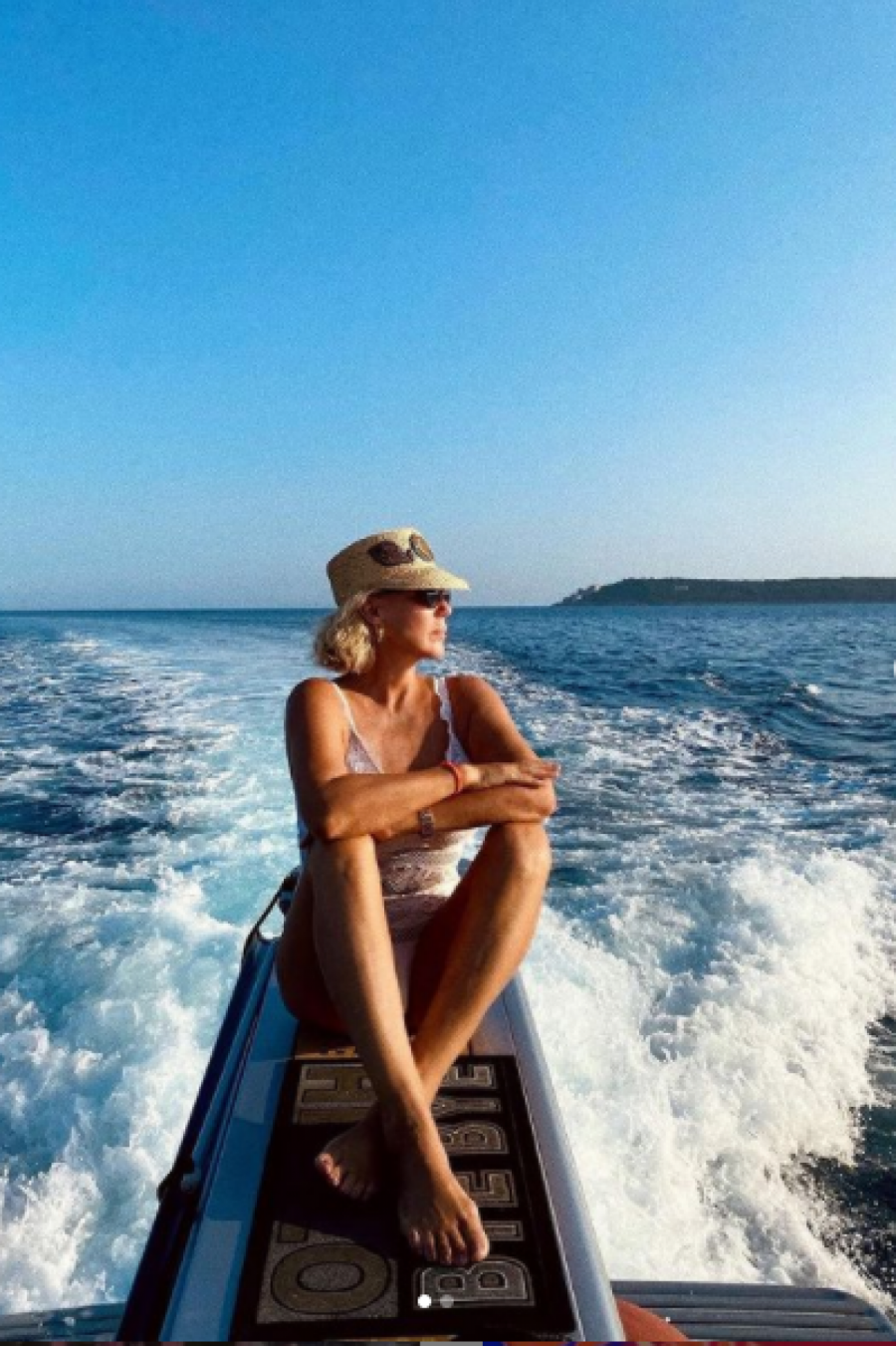 LEPA BRENA ŠOKIRALA REGION! Pogledajte kako stvarno izgleda!