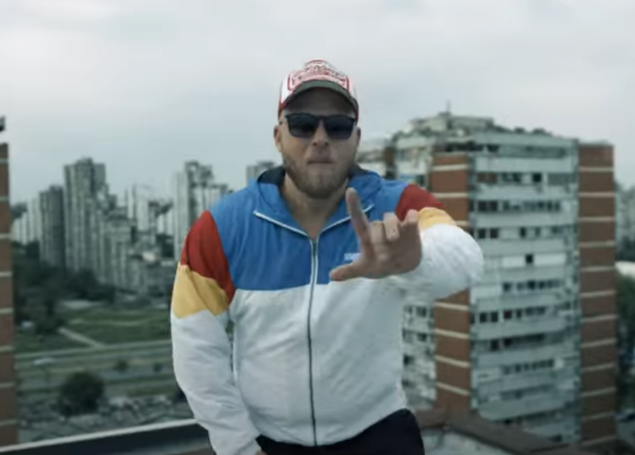 RADE LAZIĆ OSUO RAFALNU PALJBU PO ZADRUGARIMA! Maneken se dotakao i Cara: On je kompleksaš, jako je nezreo!