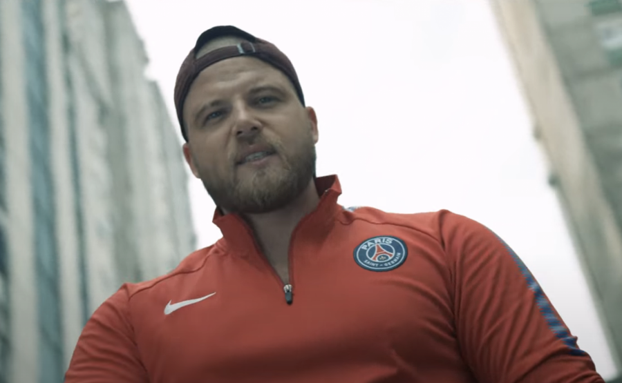 PROTIV KRISTIJANA PODIGNUTE DVE TUŽBE Bivši učesnik rijalitija izvodi Golubovića pred sud zbog batina!