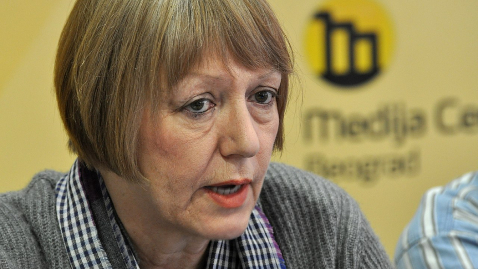 USTAJU DEŽURNI SRBOMRSCI Sonja Biserko kipti od sreće: Sledeći korak je nametnuti u Srbiji zabranu negiranja genocida u Srebrenici