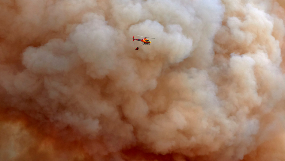 DEO AMERIKE U PLAMENU Zbog požara u SAD izdate naredbe za obaveznu evakuaciju