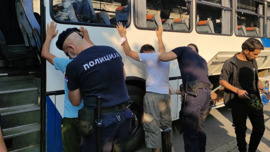 BRZA INTERVENCIJA POLICIJE U Beogradu uhapšeno 238 ilegalnih migranata