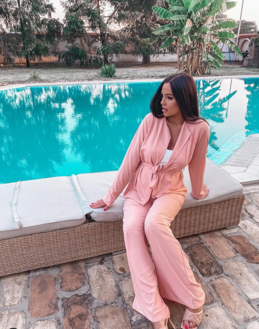 HAOS U SURČINU! GOCA BOŽINOVSKA POLUDELA NA BOJANU I MIRKA Spiskali 10.000 evra na renovoranje bazena, a stiže im beba!