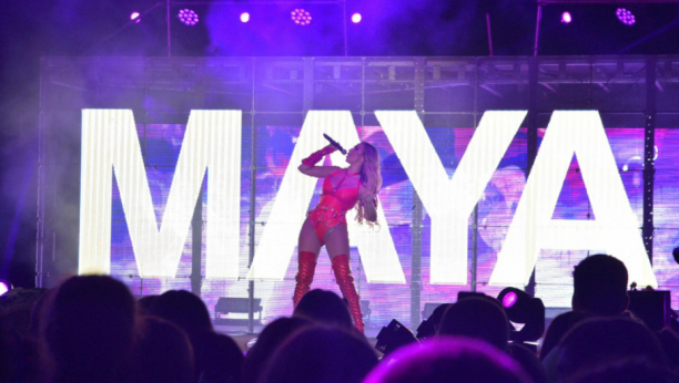 NIKAD VATRENIJA: Maja Berović zapalila scenu u se*si crvenom kostimu! (FOTO/VIDEO)