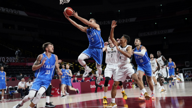 PONOVO SU REŠETALI TROJKAMA Italija velikim preokretom pobedila Nemačku