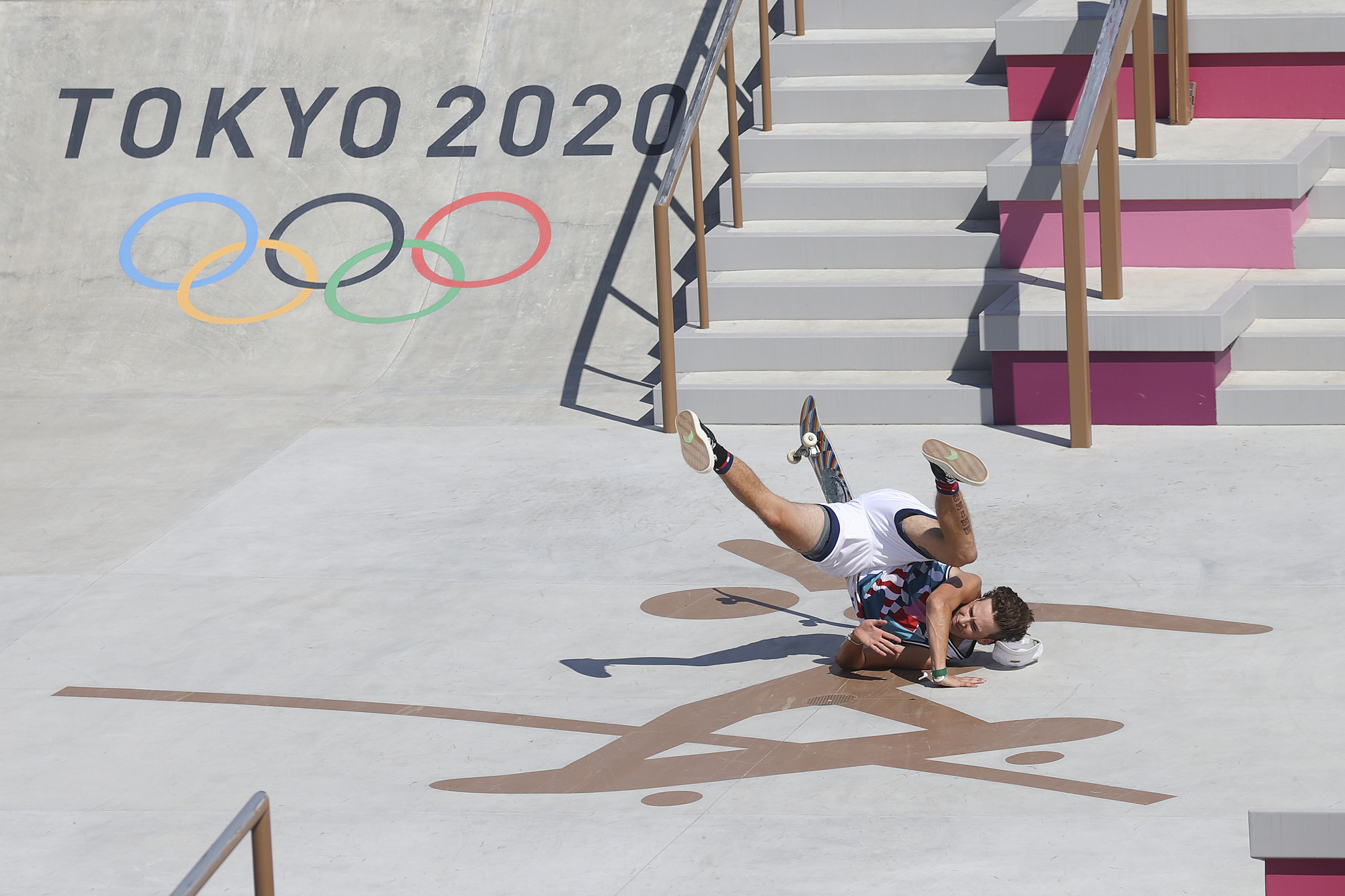 GORE DRUŠTVENE MREŽE Amerikanac osvojio medalju s mobilnim u džepu i slušalicama u ušima