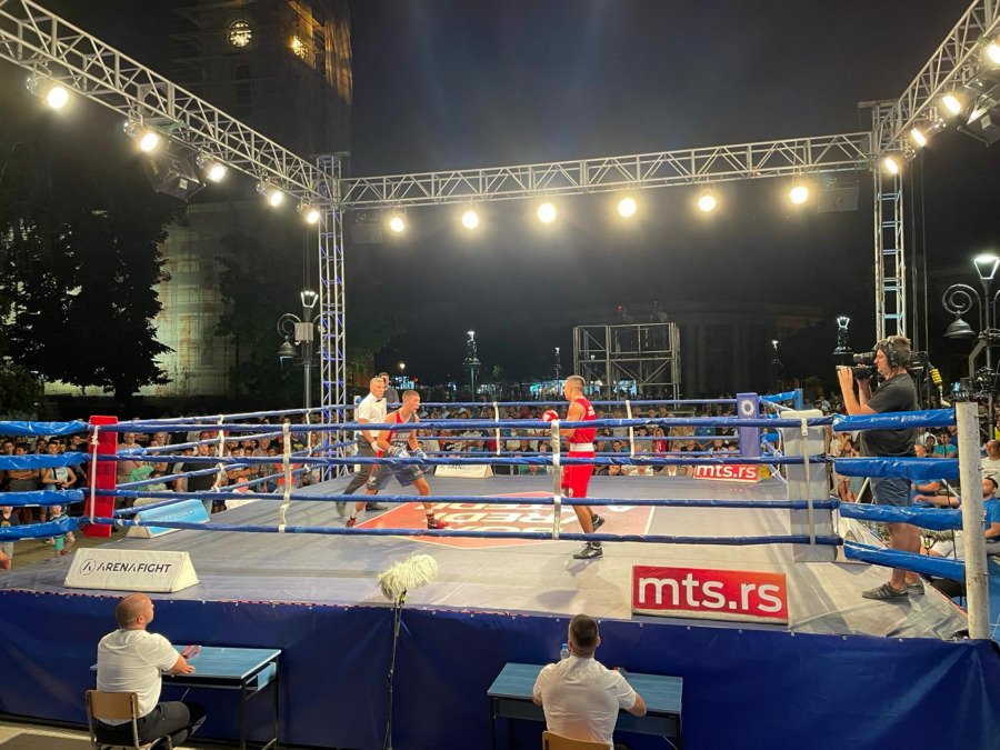 SPEKTAKULARAN BOKS U SMEDEREVU! Favorizovana Zvezda poklekla, Sombor je novi šampion Srbije!