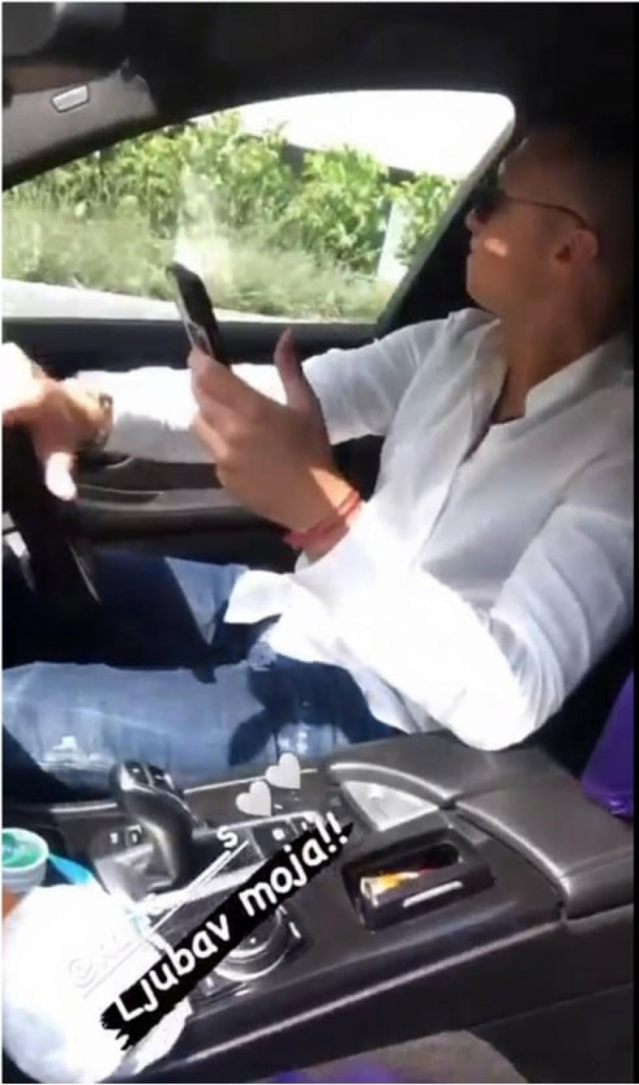 JOVANA UHVATILA STEFANA KAKO KRŠI ZAKON! Neodgovornim ponašanjem Karić je prekršio najmanje dva propisa!