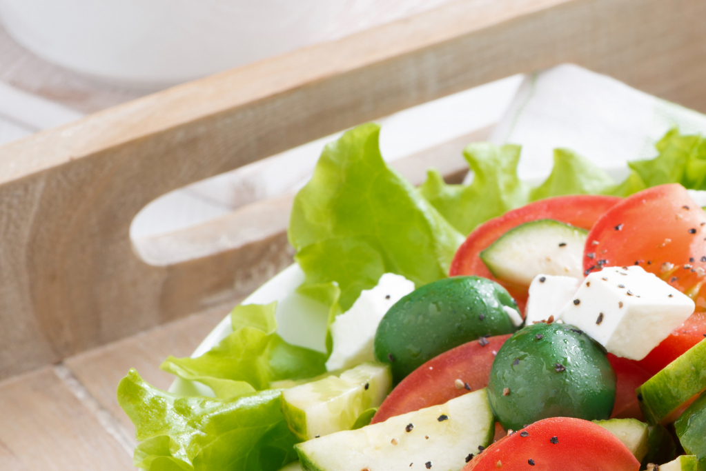 NUTRITIVNO BOGATE! Letnje salate s malo kalorija