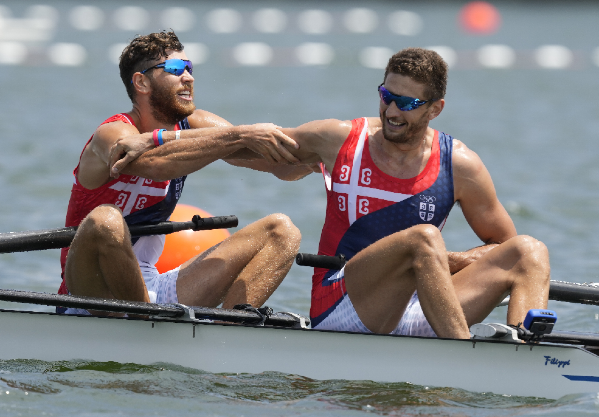 SRPSKI VESLAČ SLOMLJEN NAKON FINALA! Mačković nije mogao da zadrži suze, Vasić poručuje: Sport je ponekad surov!