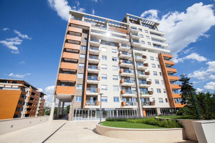 POMAMA ZA GARAŽAMA U BEOGRADU! Mesto vredi neverovatnih 50.000 evra, a još nije ni IZGRAĐENO