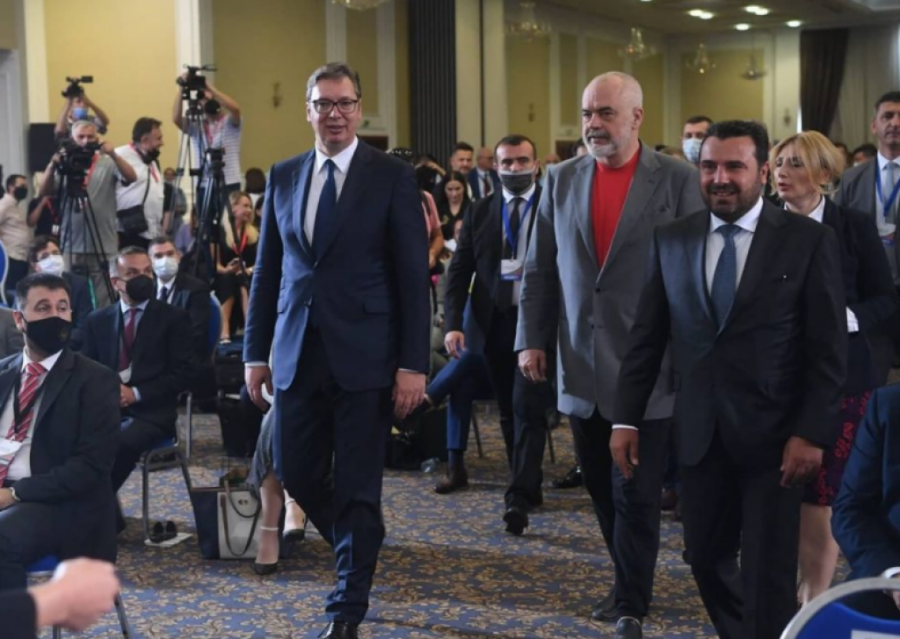 AUTORSKI TEKST PREDSEDNIKA VUČIĆA Došlo je do velike promene na Balkanu, 30 godina smo čekali