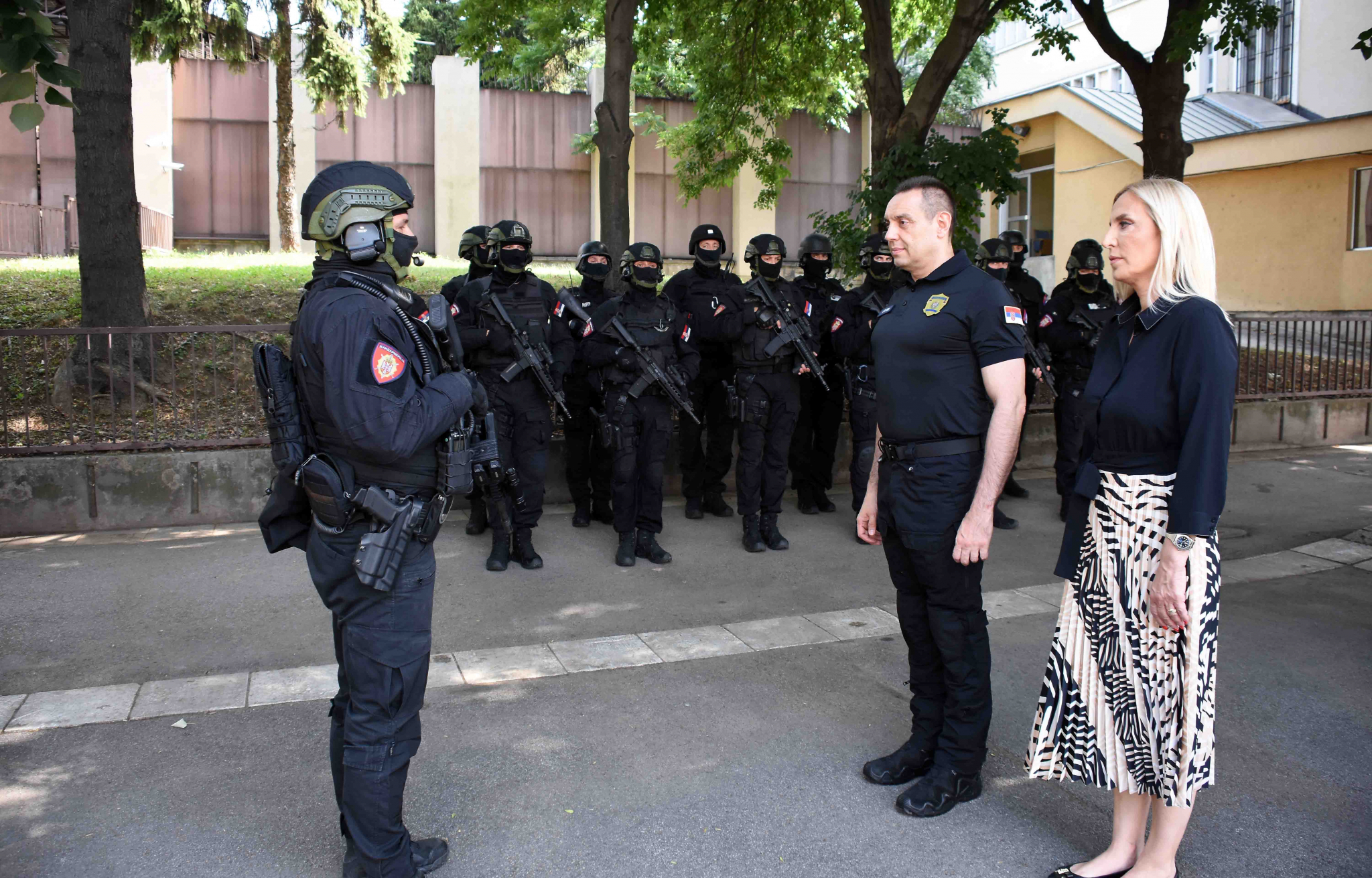 RAFALI ODJEKUJU USTANIČKOM ULICOM: Napadnut Specijalni sud, policija oslobodila zatvorenika! Uspešno završena vežba MUP-a Srbije (FOTO/VIDEO)