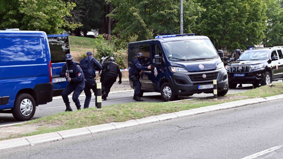 RAFALI ODJEKUJU USTANIČKOM ULICOM: Napadnut Specijalni sud, policija oslobodila zatvorenika! Uspešno završena vežba MUP-a Srbije (FOTO/VIDEO)