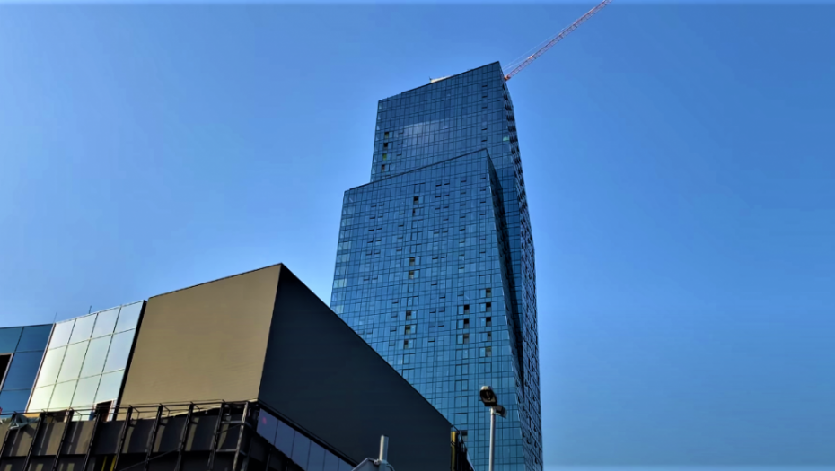 VEROVALI ILI NE Beograd dobija banja na vrhu solitera!