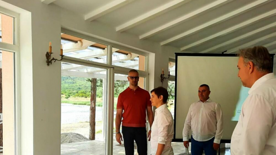 Srbija je dobila novi turistički dragulj: Četiri zvezdice obasjale Oblačinsko jezero!