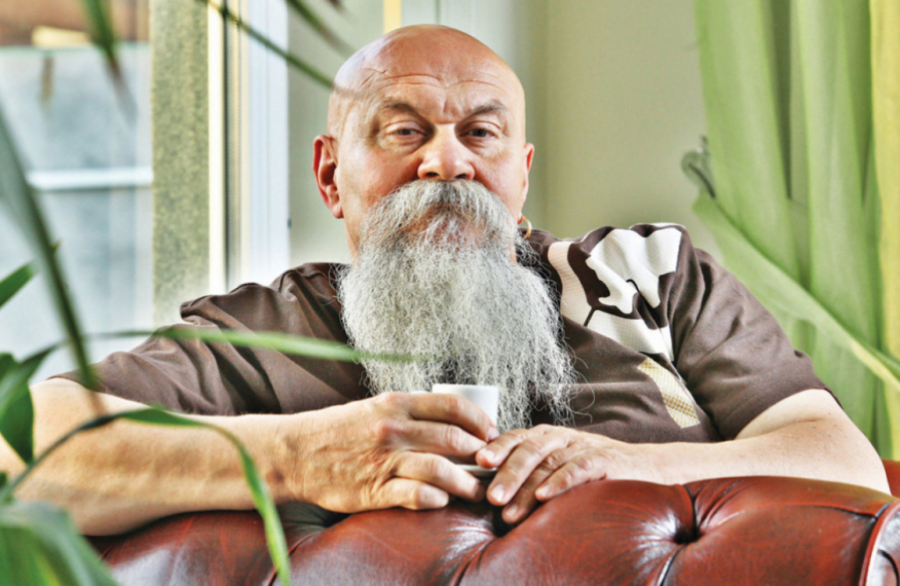 TRI GODINE NISAM SKLANJALA PEŠKIR I ČETKICU! Luisova udovica progovorila 10 godina nakon pevačeve smrti!