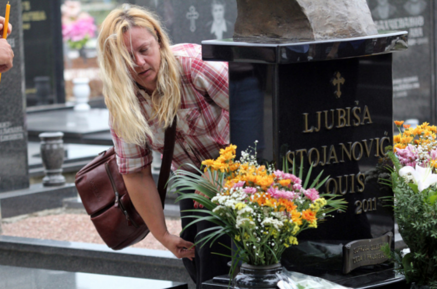 TRI GODINE NISAM SKLANJALA PEŠKIR I ČETKICU! Luisova udovica progovorila 10 godina nakon pevačeve smrti!