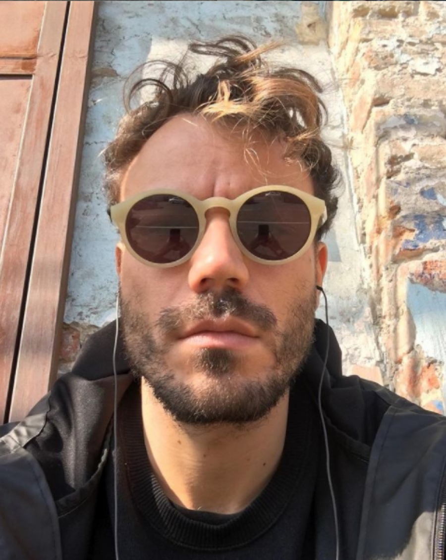 LEPŠI JE OD MENE, MORAM DA GA KRIJEM! Relja Popović ima rođenog brata, a evo kako izgleda!