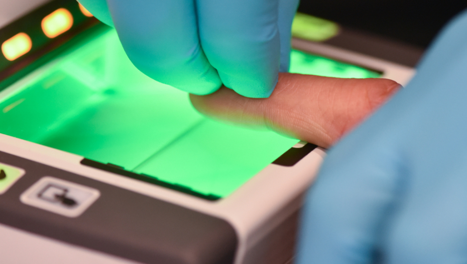 POKAŽI PRST Nove lične karte u Nemačkoj zabrinule građane: Udar iz senke na privatnost!