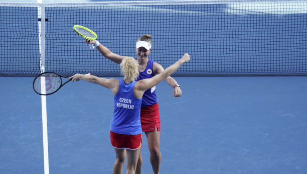 ČEHINJE NOSE KUĆI ZLATO! Krejičkova i Sinijakova ušle u istoriju, Belinda Benčić ostala bez zlata u dublu!