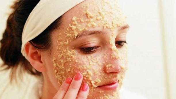 NAPRAVITE SMESU OD DVA SASTOJKA KOJA IMATE U KUĆI: Piling temeljno čisti kožu, podmlađuje je i uklanja mrtve ćelije